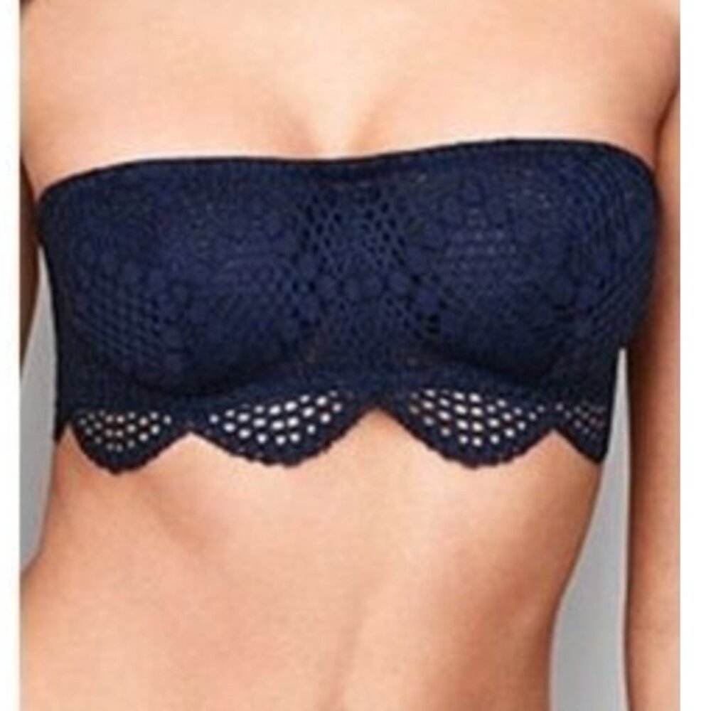 MOVING SALE!! Victoria's Secret Eyelet Strapless Bra